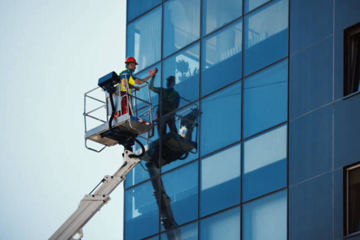 5 Common Window Washing Mistakes to Avoid for Perfect Results